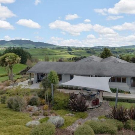 Above The River Karapiro Bed & Breakfast Luaran gambar