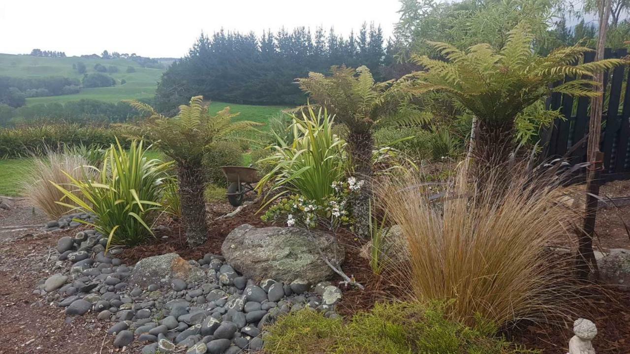 Above The River Karapiro Bed & Breakfast Luaran gambar